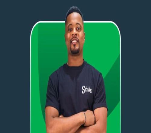 内马尔赛后,与团队共享,欢乐瞬间,彩5彩票,彩票平台,精准投注,在线购彩,彩票预测